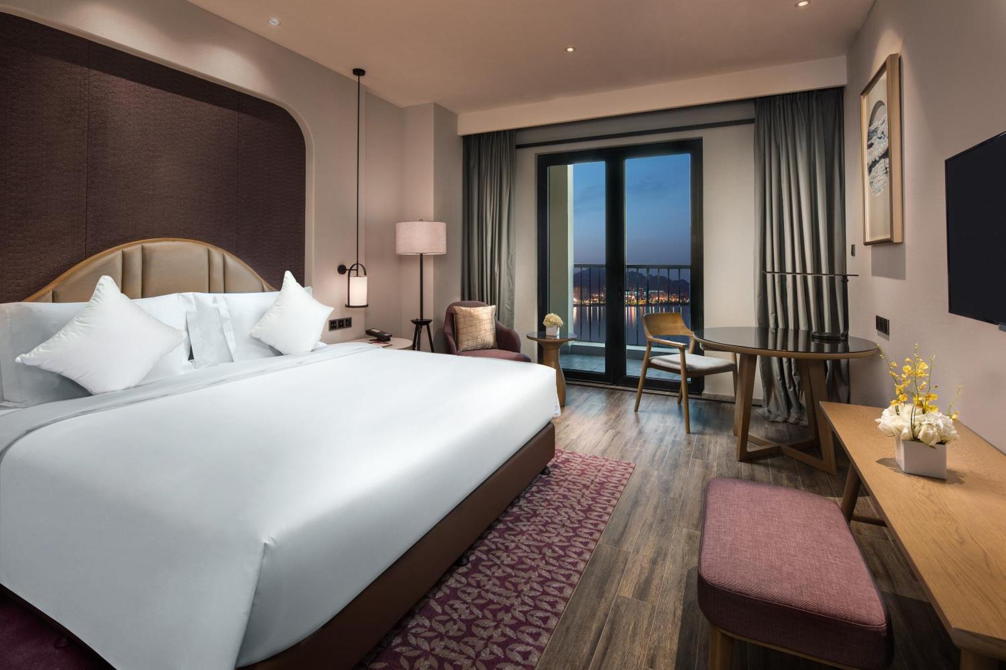 Crowne Plaza Qingdaoorientalmoviemetropolis By Ihg Hotel Kültér fotó