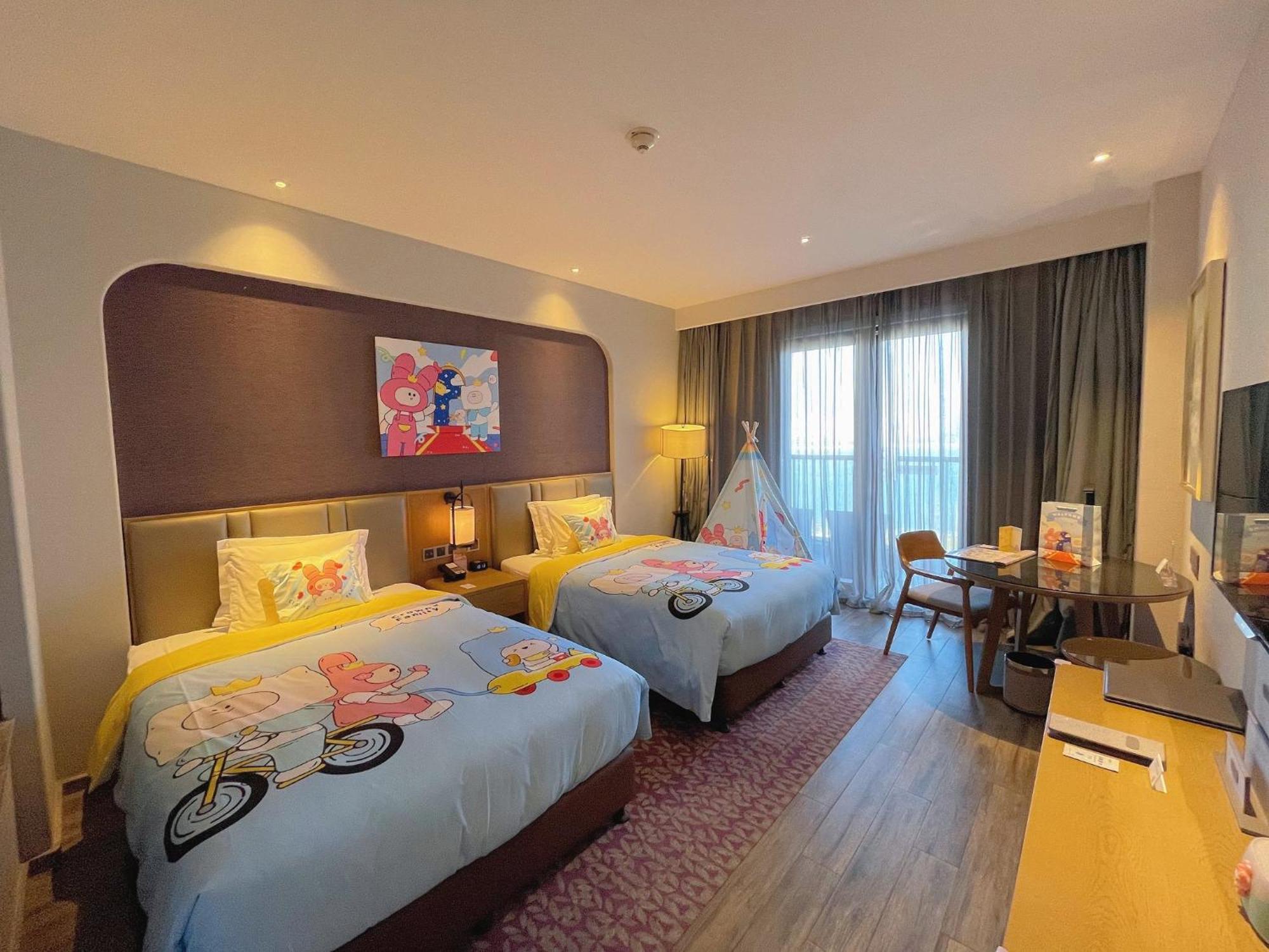 Crowne Plaza Qingdaoorientalmoviemetropolis By Ihg Hotel Kültér fotó