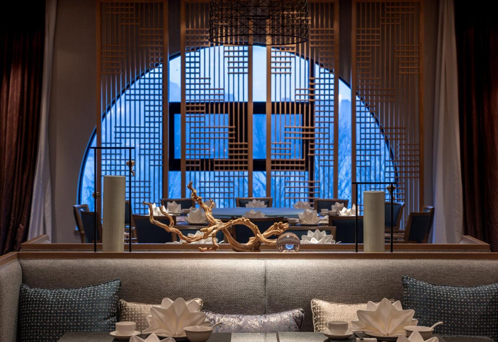 Crowne Plaza Qingdaoorientalmoviemetropolis By Ihg Hotel Kültér fotó