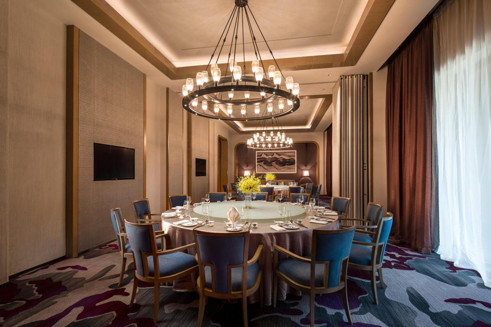 Crowne Plaza Qingdaoorientalmoviemetropolis By Ihg Hotel Kültér fotó