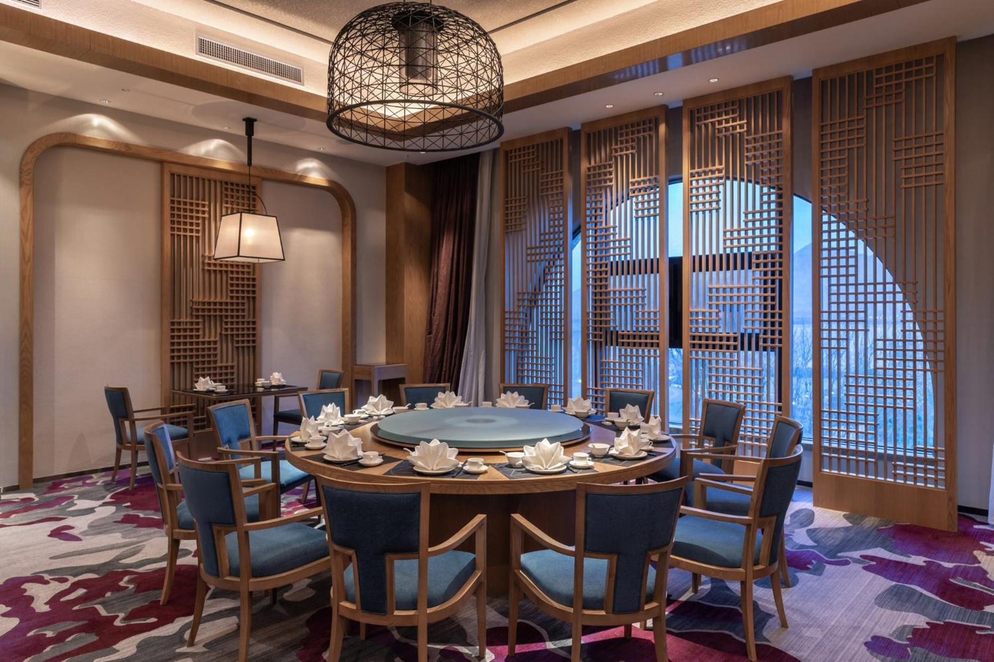 Crowne Plaza Qingdaoorientalmoviemetropolis By Ihg Hotel Kültér fotó