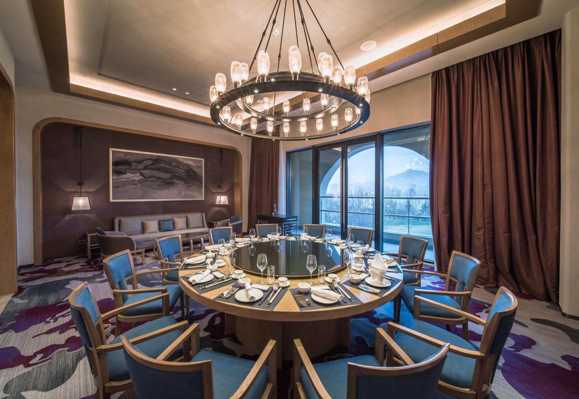 Crowne Plaza Qingdaoorientalmoviemetropolis By Ihg Hotel Kültér fotó